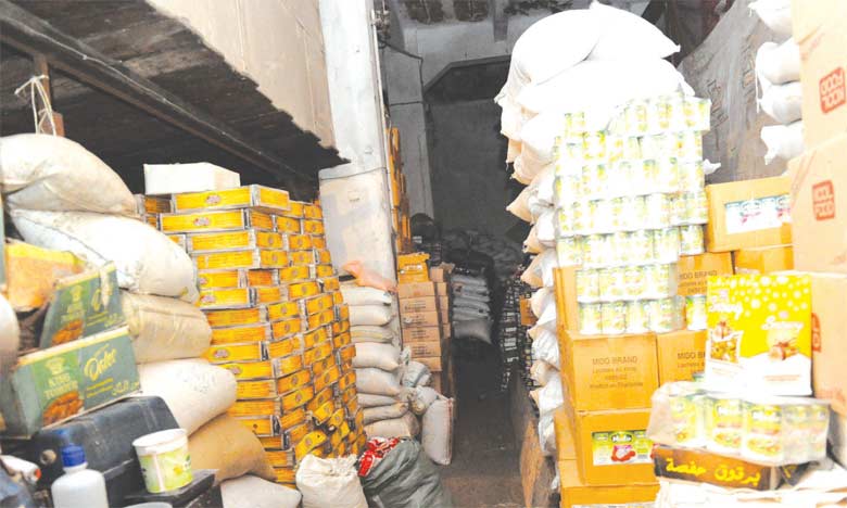 Settat: Saisie et destruction de plus de 4 tonnes de produits alimentaires impropres à la consommation